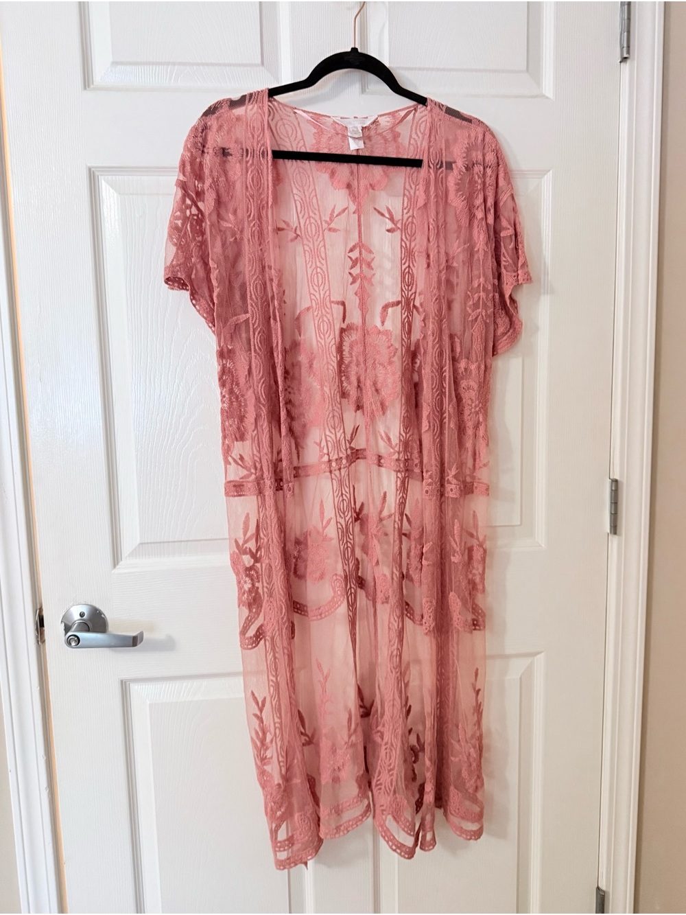 LC Lauren Conrad Rose Pink Embroidered Lace Kimono